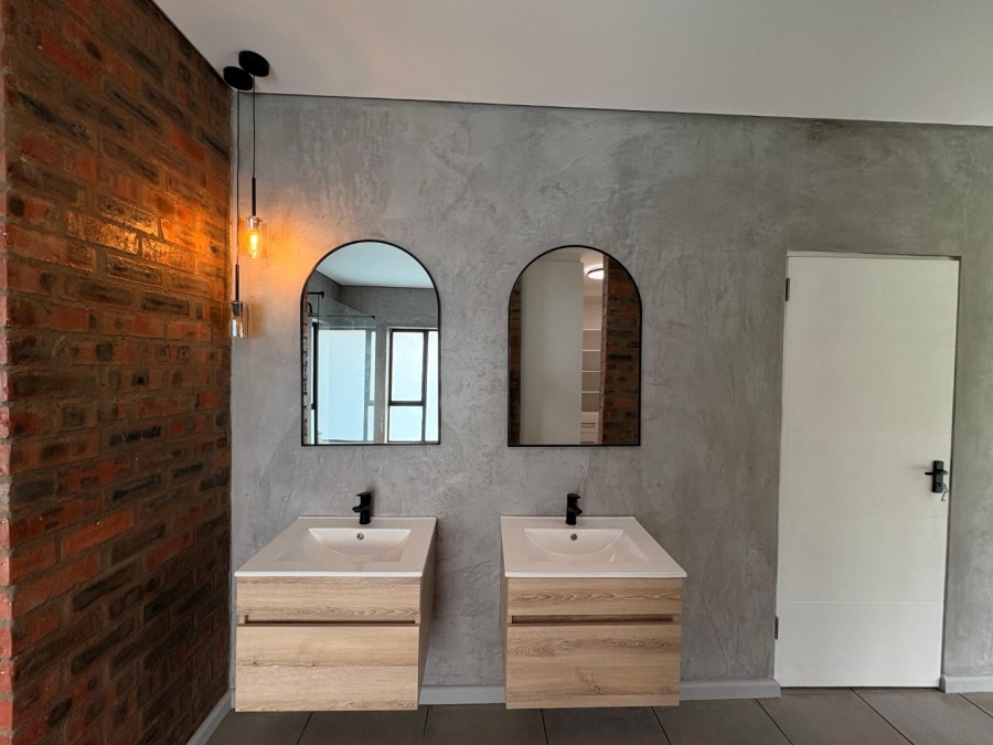 5 Bedroom Property for Sale in Cherry Creek Country Estate Western Cape